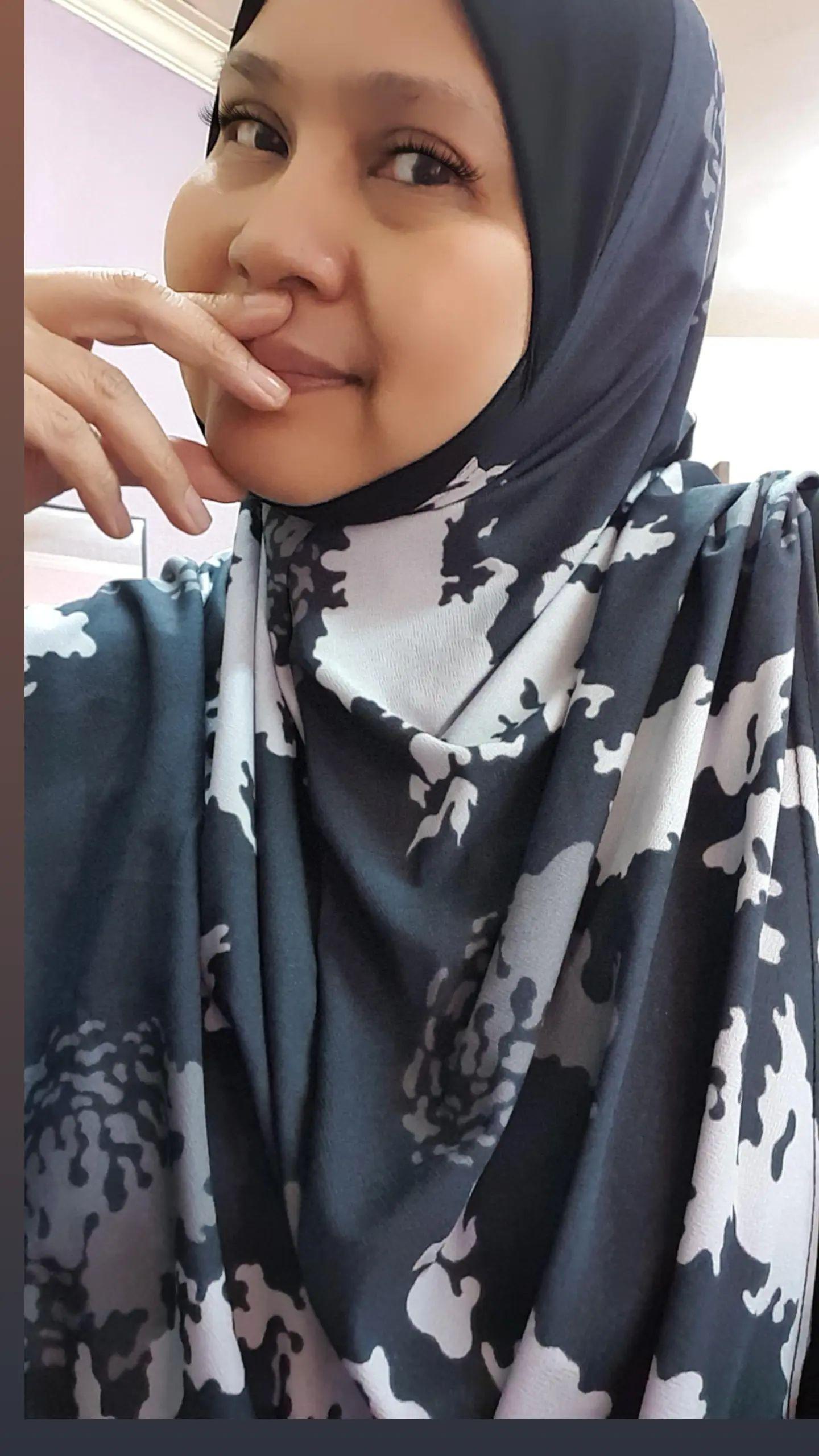 Tudung Munawwarah