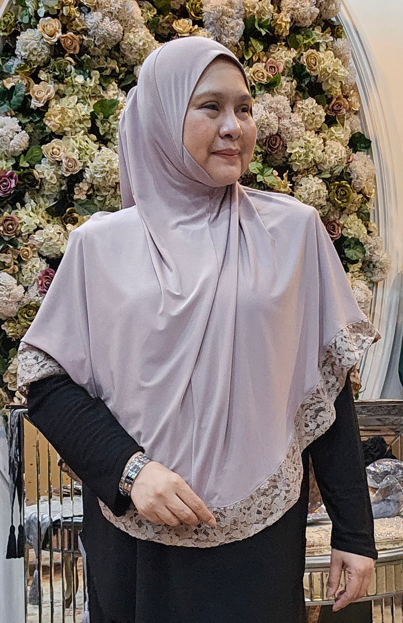 Tudung Lace Border