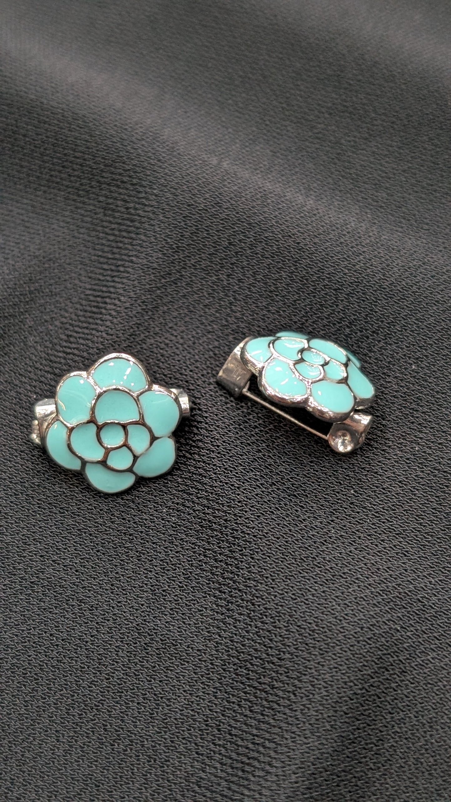 Brooch - set of 2